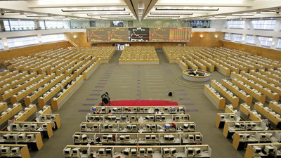 Çin borsası 'sınırsız başkanlık' ile yükseldi