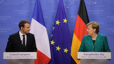 Merkel ve Macron, Euro Bölgesi sunumunu erteledi