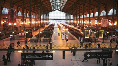 Fransa'da grev dalgası başlıyor