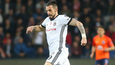 Negredo'nun elmacık kemiğinde kırık