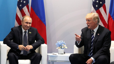 Trump'tan Putin'e tebrik telefonu