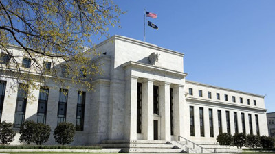 Fed 25 baz puan faiz artışına gitti