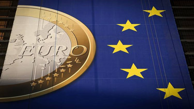 ECB, Euro Bölgesi'nde güçlü büyüme öngörüyor