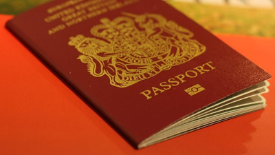 İngiltere'de Brexit sonrası pasaport tartışması