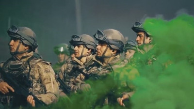 Jandarmadan rapli klip (Ceza - Suspus)