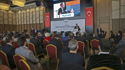 Zeybekci: Dolar kısa sürede olması gereken yere dönecek