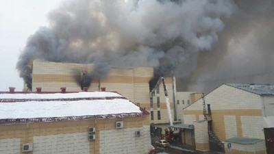 Rusya'da AVM yangını: 5 ölü, 30 yaralı