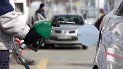 Benzine 12 kuruş zam yapıldı