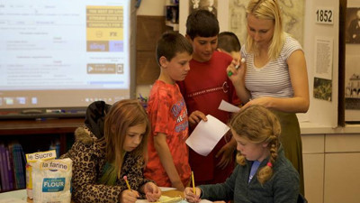 Fransa'da zorunlu eğitim yaşı 3'e iniyor