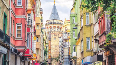 Galata’da Art Nouveau mimarinin izinde bir gün