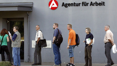 Almanya'da işsizlik, rekor seviyeye geriledi