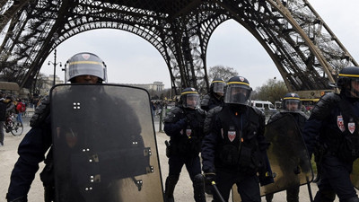 Fransa'da "radikalleşen" 20 yabancı sınır dışı edildi