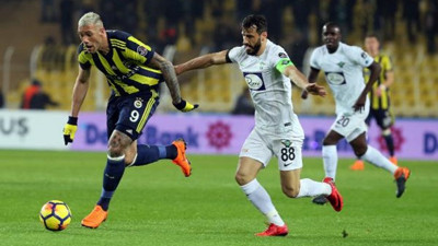 Fenerbahçe kendi sahasında kaybetti