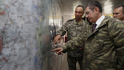 Milli Savunma Bakanı Canikli, sınır hattında