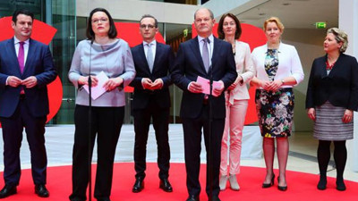 Almanya'da SPD'nin bakanları belli oldu