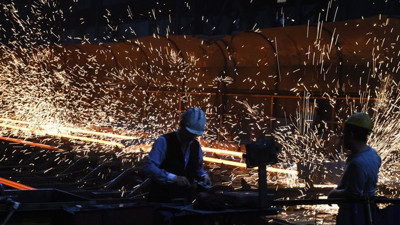 Avrupa'da sanayinin çarkları yavaşladı