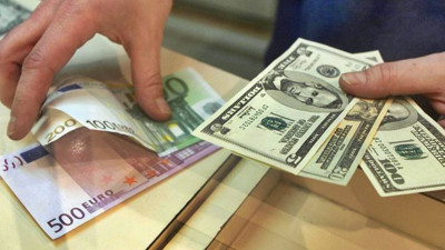 Dolar ve euro güne yatay başladı
