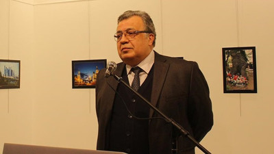 Karlov suikastinde Gülen için tutuklama kararı