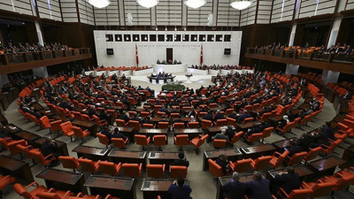 "Anayasa değişiklik uyum paketi" komisyondan geçti