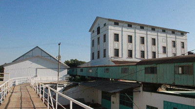 İki şeker fabrikası daha satıldı