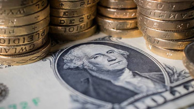 Dolar zirveden döndü
