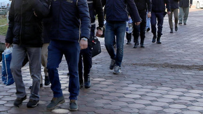 FETÖ operasyonlarında 345 kişiye gözaltı