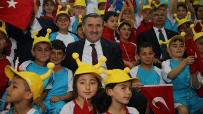 "Çocuklarımızı hayata iyi hazırlamalıyız"