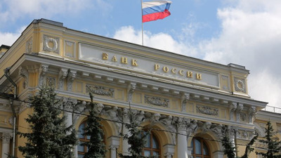Rus bankalarının kârı 537 milyar rubleye geriledi
