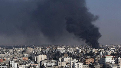 İsrail, Gazze'de Hamas'ı vurdu