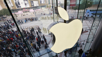 iPhone satışlarında 3'te 1 azalma