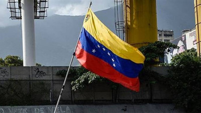 Venezuela devlet başkanı seçimi için sandık başında