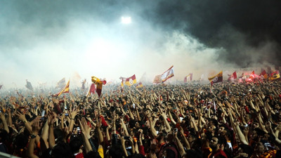 Florya Metin Oktay Tesisleri'nde şampiyonluk kutlaması