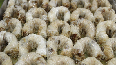 Bayram sofralarını "zeytinli baklava" tatlandıracak