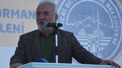 Elitaş: Şimdi de dolar ve euroyla saldırıyorlar