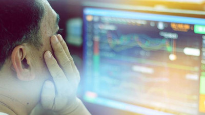 Kur artışı, reel sektör şirketlerini çift kanaldan olumsuz etkiliyor