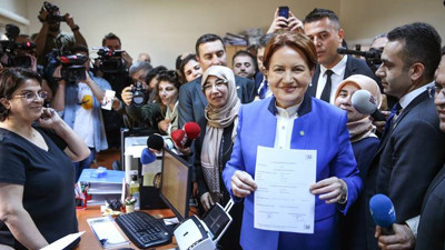 Akşener, Cumhurbaşkanlığı adaylığı için imza attı
