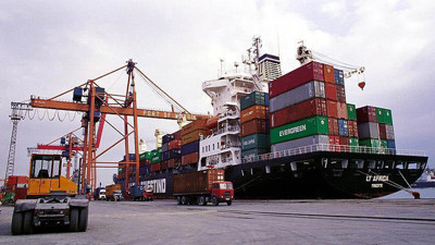 Parite etkisi ilk dört ayda ihracatı 3.8 milyar dolar yukarı çekti