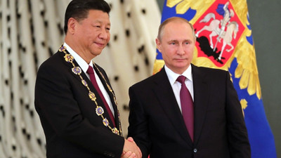 Putin ve Cinping telefonda görüştü