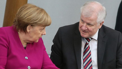 Almanya'da sığınmacı çatlağı büyüyor