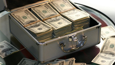 Dünyadaki milyonerlerin serveti 70 trilyon doları aştı