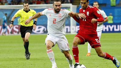 İran'ı yenen İspanya, puanını 4'e yükseltti