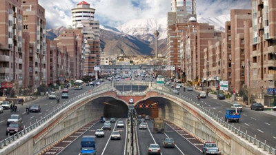 İran'da ekonomik krize karşı "olağanüstü hal" çağrısı