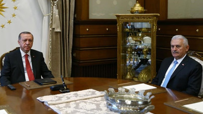 AK Parti 'yeni sistem' için toplandı