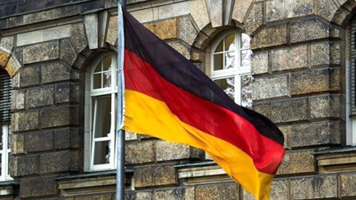 Berlin Katedrali'nde bir saldırgan vuruldu