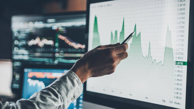 Piyasalar Türkiye varlıklarında sert iniş senaryosu fiyatlıyor