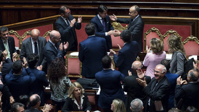 İtalya'da hükümet Senato'dan güvenoyu aldı