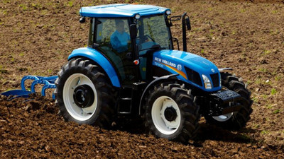 Traktör satışlarına kur freni