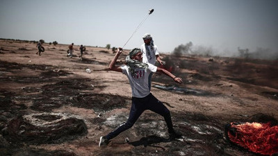 Gazze sınırında 3 Filistinli hayatını kaybetti