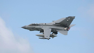 'İngiliz jetleri rejim destekçilerini bombaladı' iddiası