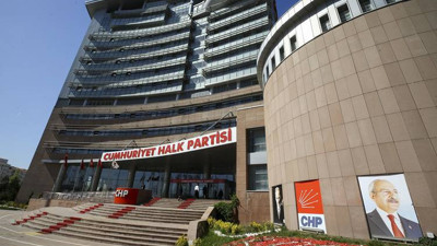 CHP'de kurultay için ilk somut adım: İmza toplanıyor
